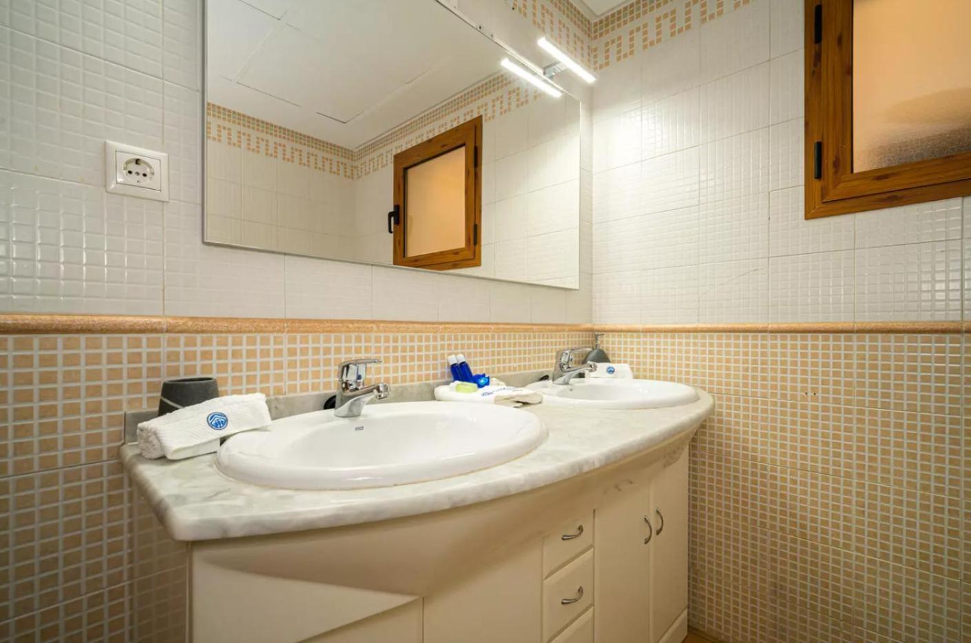 E041 Apartment Albir لالفاس دبل بي المظهر الخارجي الصورة